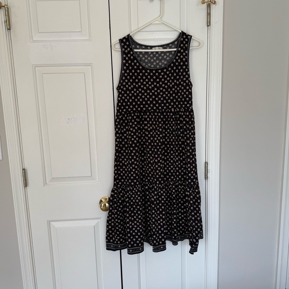 Max Studio Black and White Midi Dress